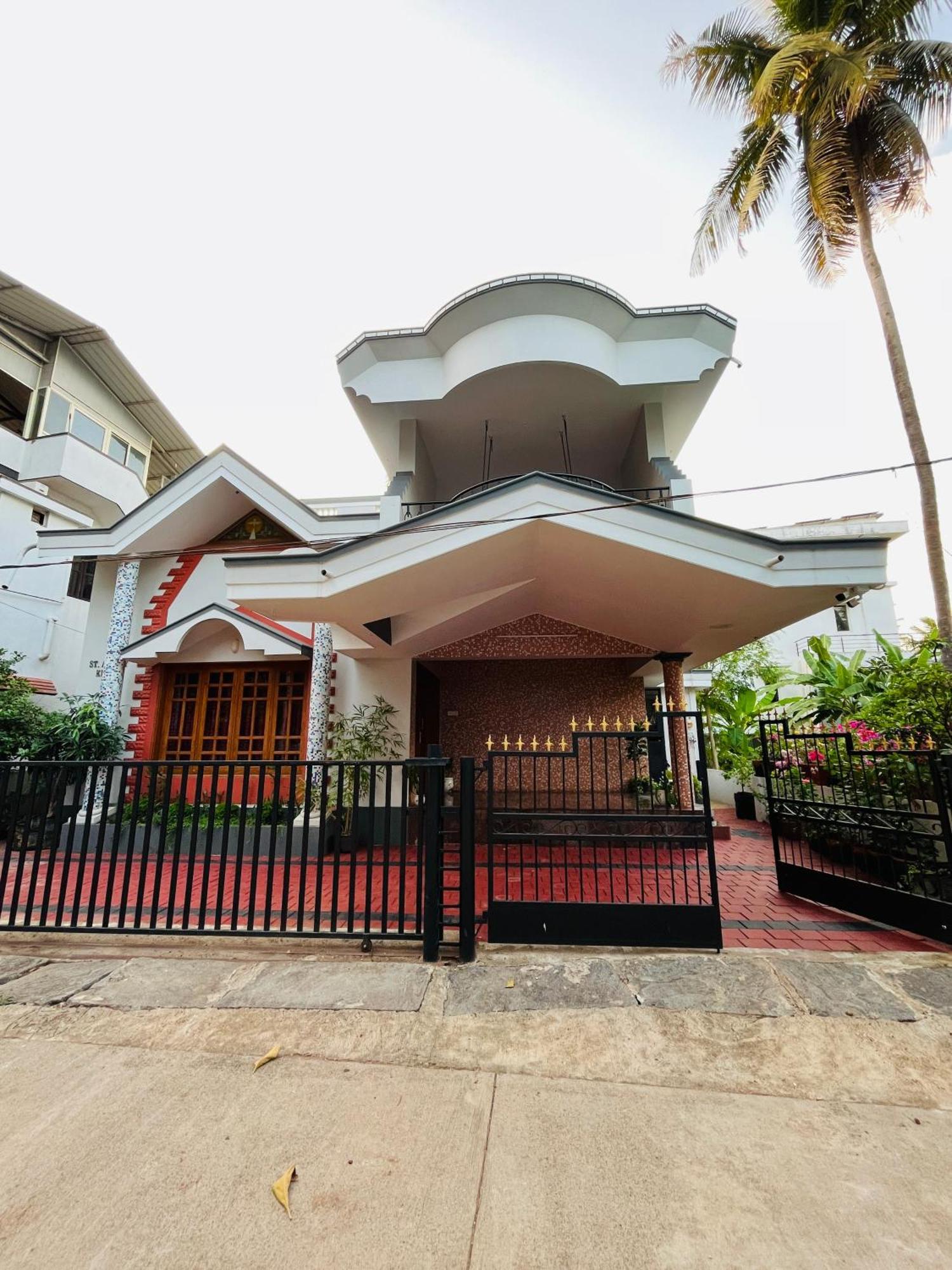 Spacious 3-Bedroom Private Villa In Mangalore - Ideal Getaway For Family And Friends ภายนอก รูปภาพ