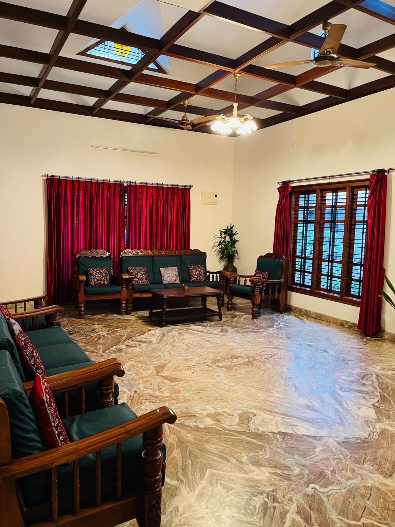 Spacious 3-Bedroom Private Villa In Mangalore - Ideal Getaway For Family And Friends ภายนอก รูปภาพ